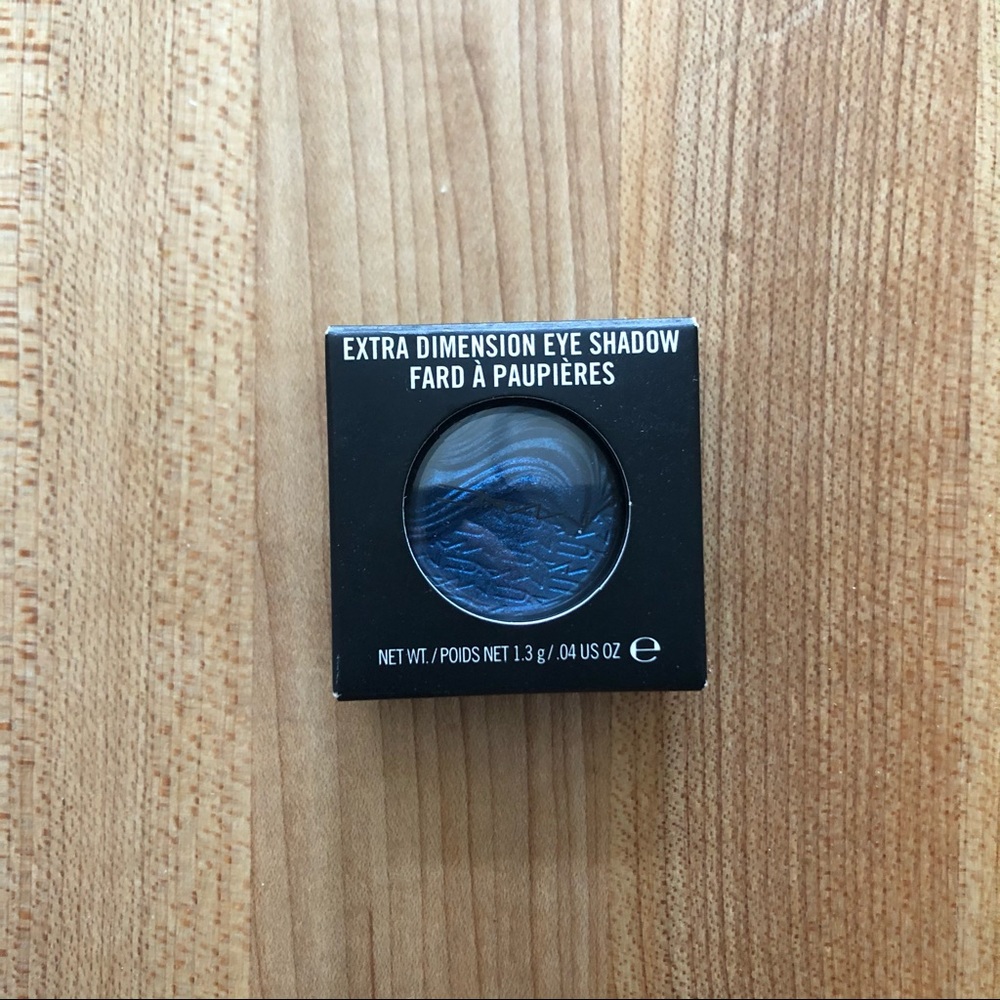 MAC Extra Dimension Eye Shadow Lunar